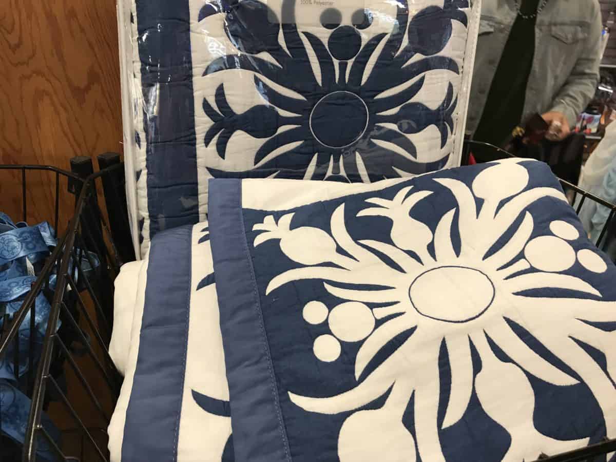 Icharacter warehouse dec 2018 comforter