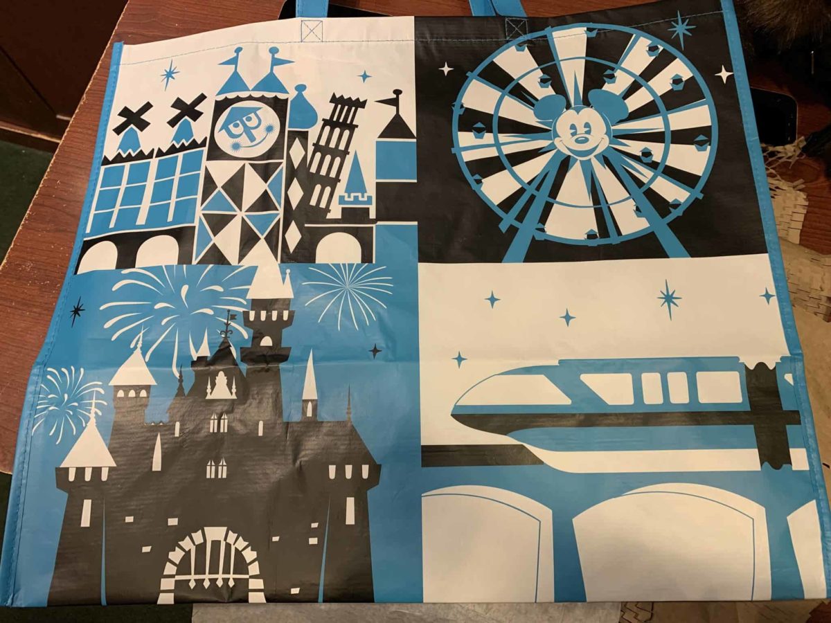 DISNEYLAND RESORT REUSABLE BAGS