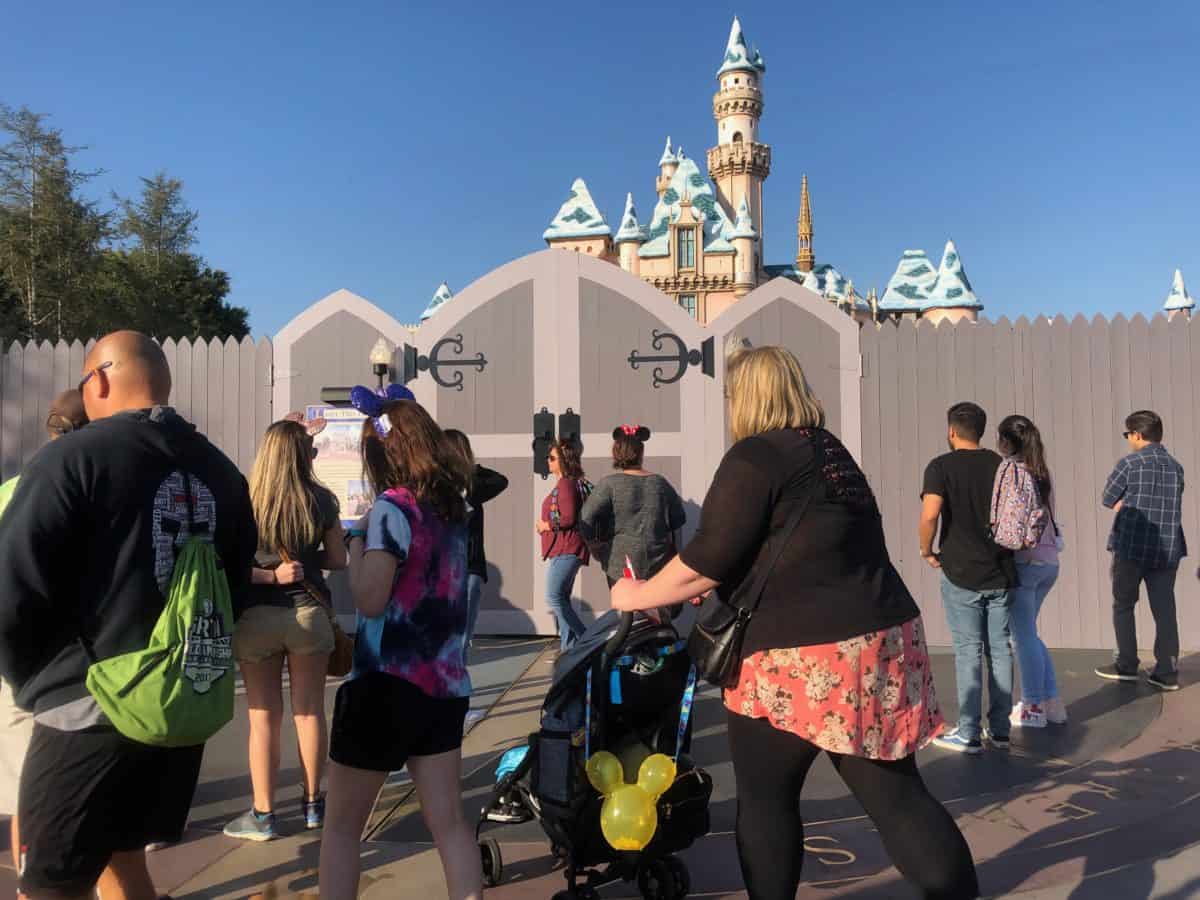 Disneyland Resort 1/11/19 (Construction, Haunted Mansion Merchandise, Galaxy's Edge Outline, ETC.)