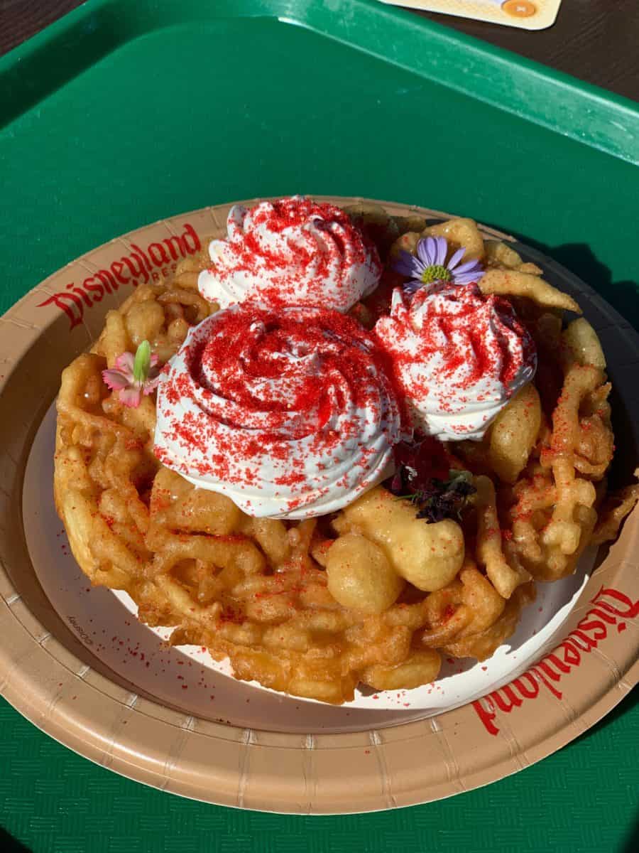 honey-to-love funnel cake hungry bear restaurant disneyland