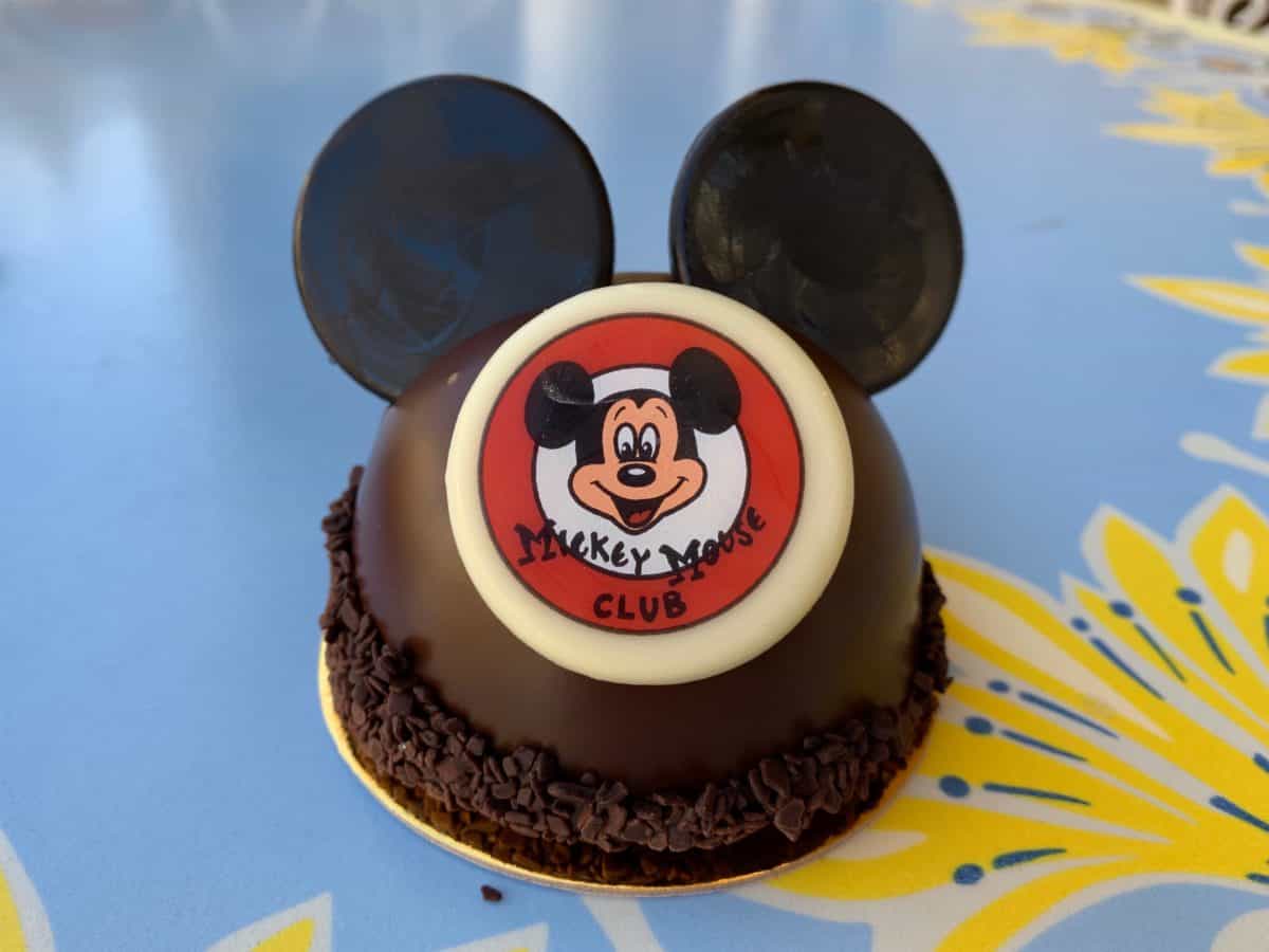 mickey mouse club hat dessert jolly holiday bakery disneyland