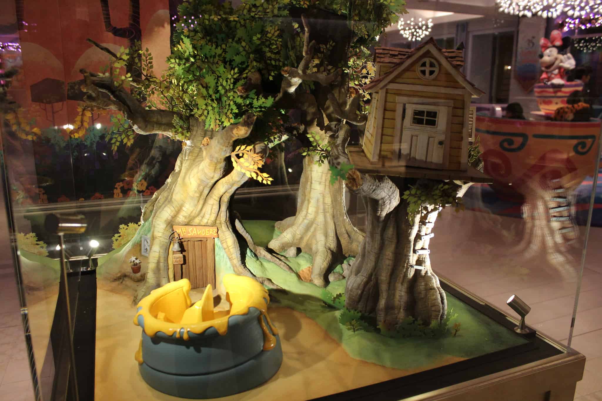 Tokyo Disney Celebration Wish hotel Winnie the Pooh