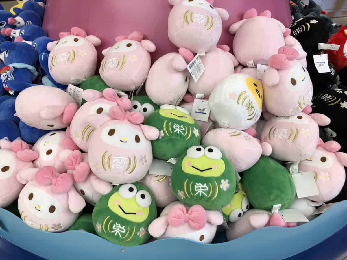 mitsukoshi sanrio daruma 