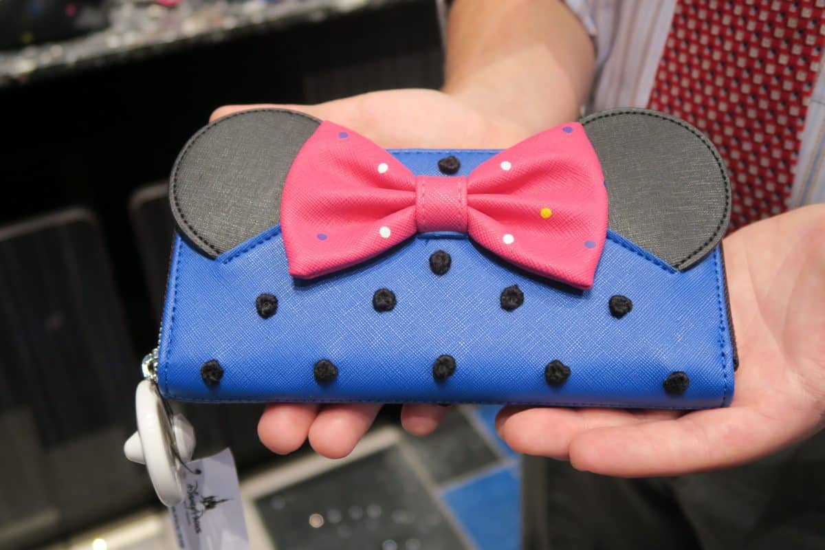 rock the dots 2019 Minnie bow clutch