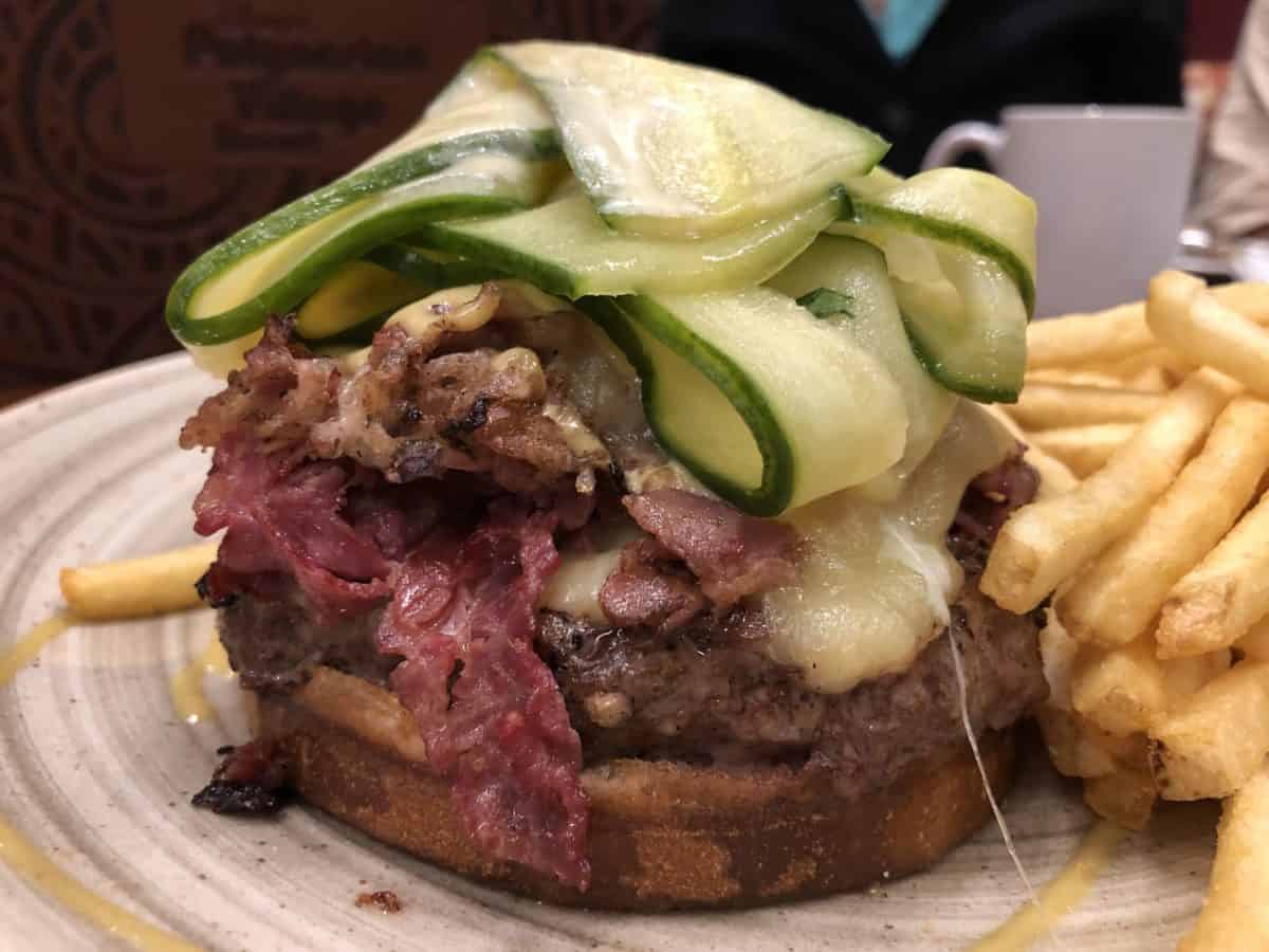 Big Kahuna Burger kona cafe polynesian resort walt disney world