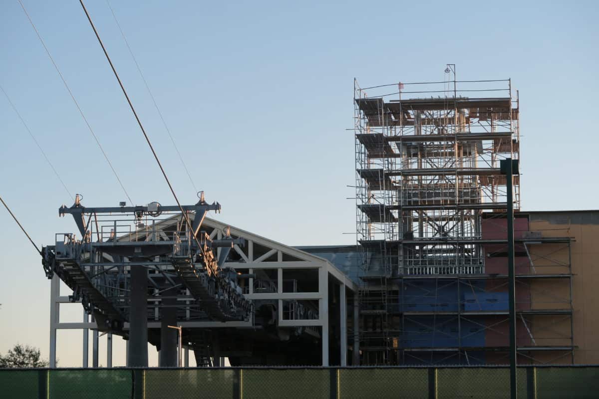 caribbean beach skyliner station construction