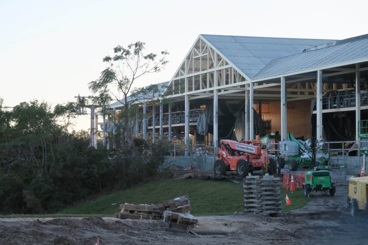 caribbean beach skyliner station construction