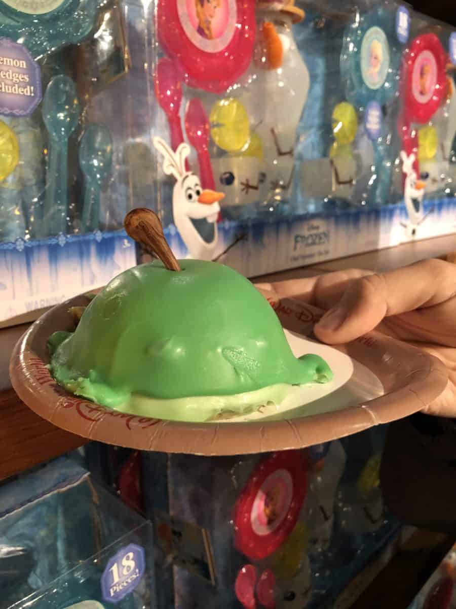 sven apple cheesecake kringla bakeri norway epcot