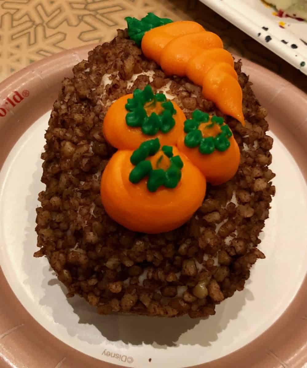 sunshine seasons vegan chik'n korma pineapple sundae cupcake vegan mini carrot loaf epcot dining review walt disney world