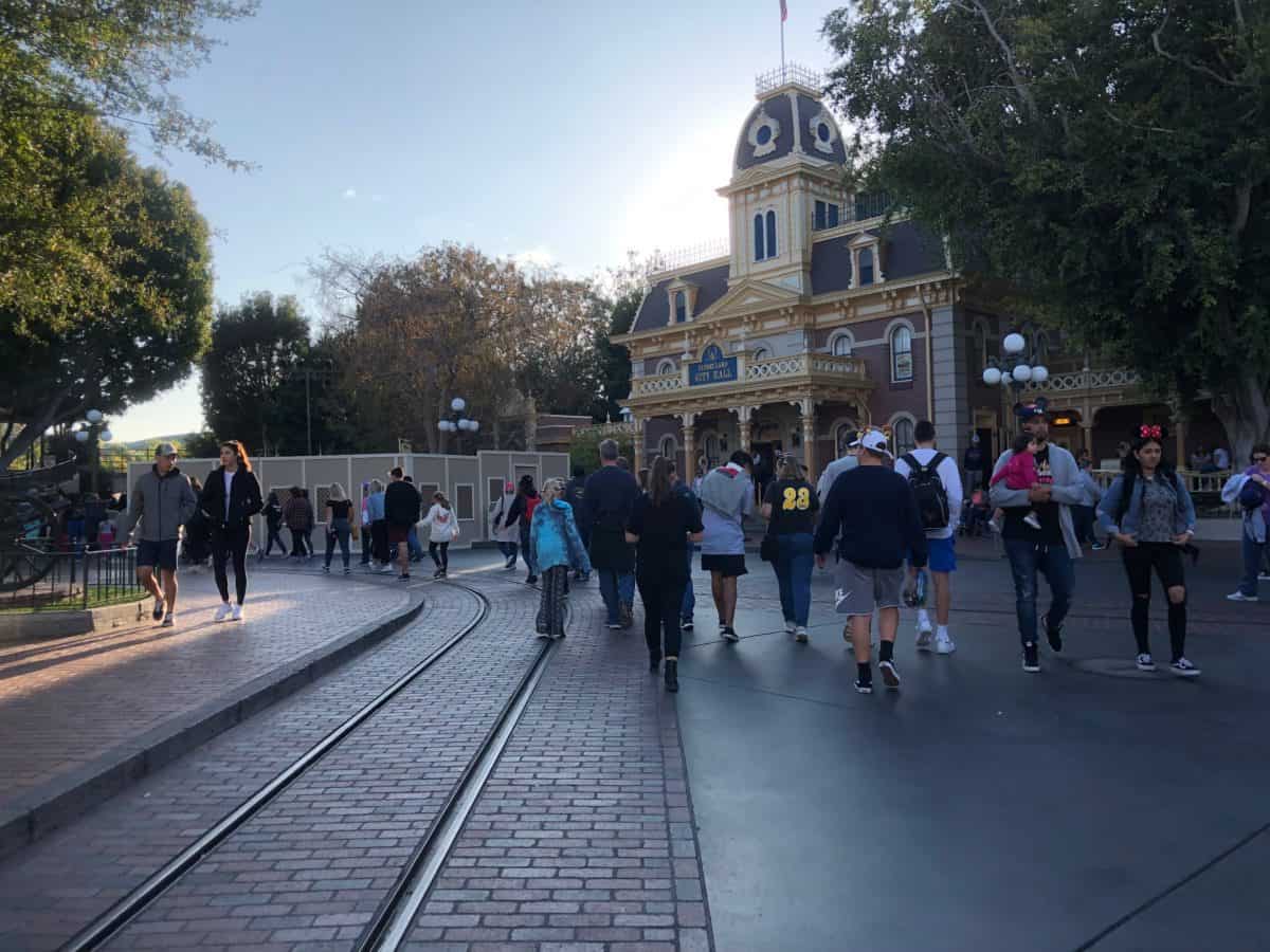 Disneyland Resort 1/11/19 (Construction, Haunted Mansion Merchandise, Galaxy's Edge Outline, ETC.)