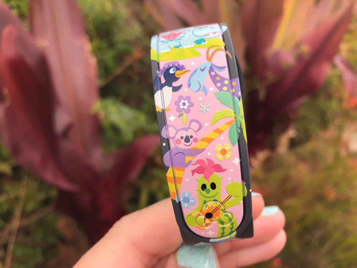 it's a small world magicband mary blair animal kingdom walt disney world