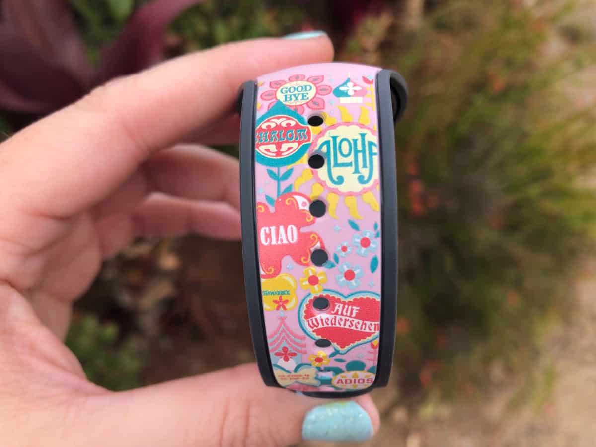 it's a small world magicband mary blair animal kingdom walt disney world