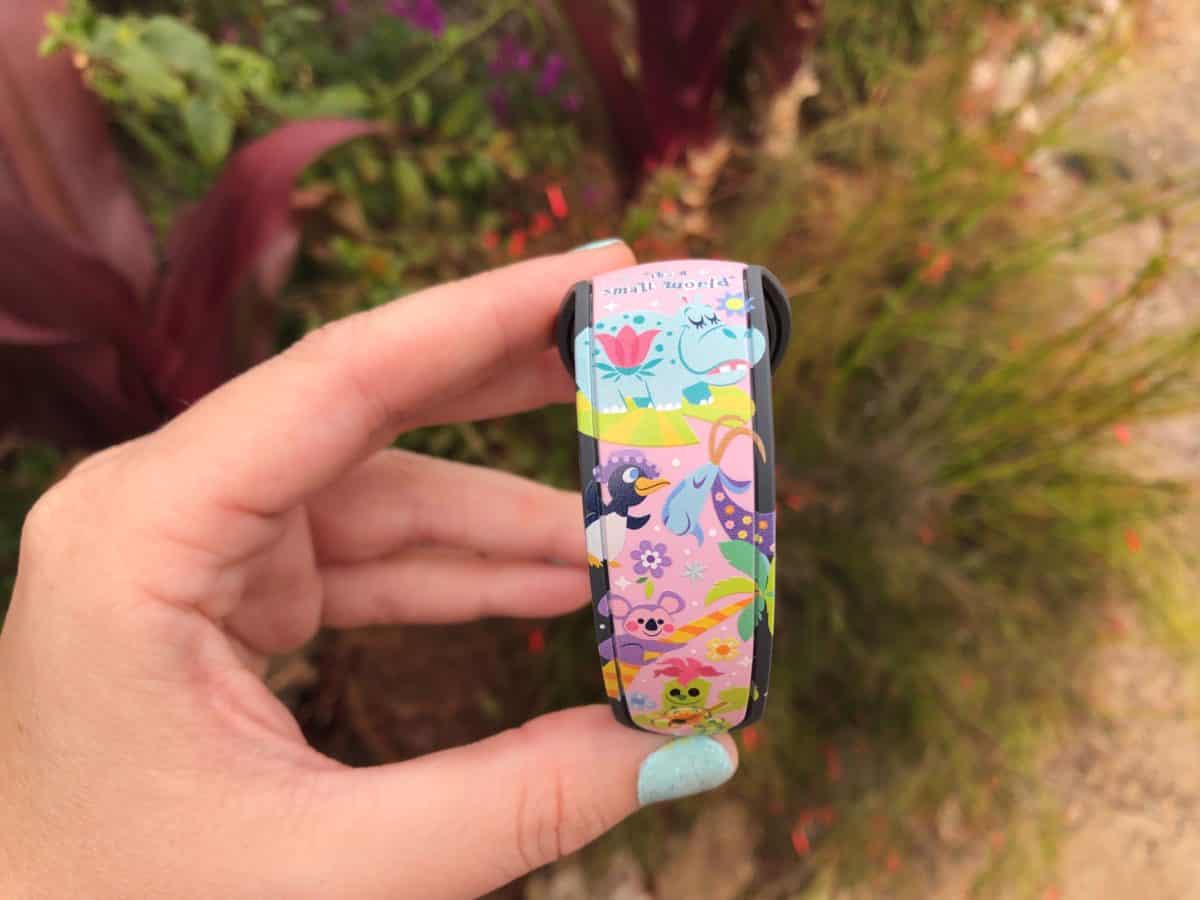 it's a small world magicband mary blair animal kingdom walt disney world