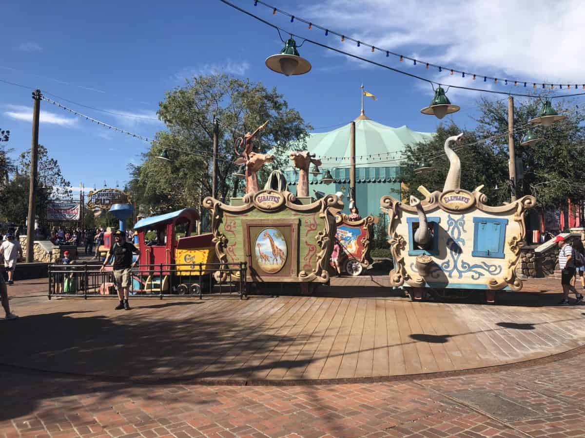 Dry storybook circus 