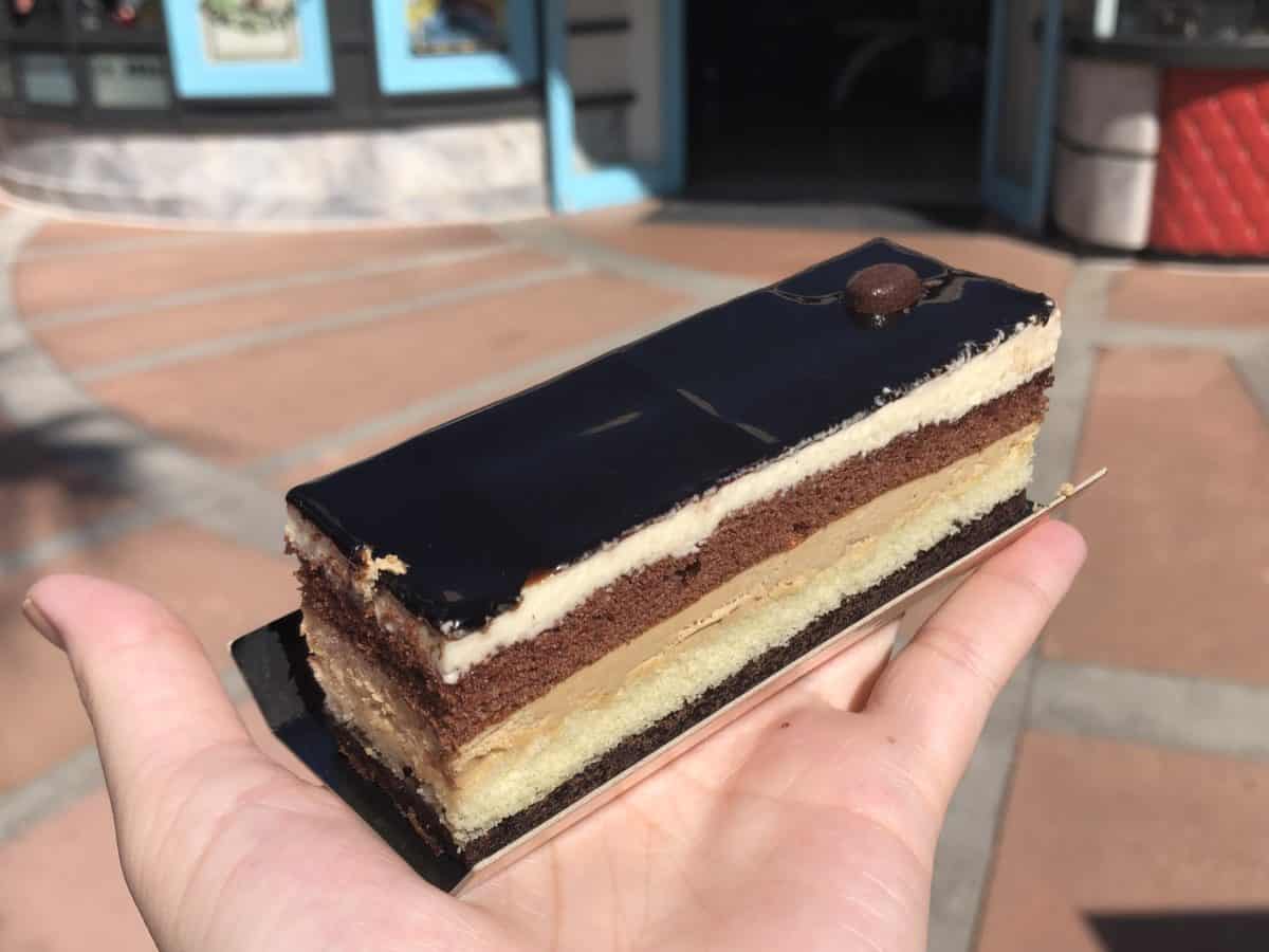 Latte cake