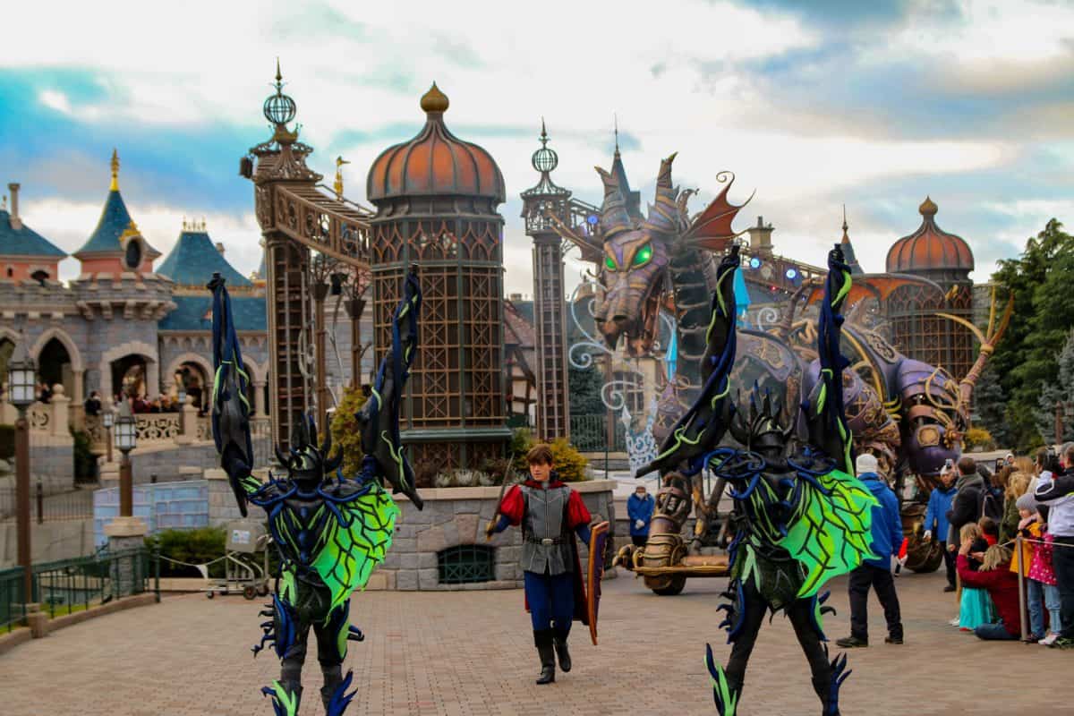 PHOTOS Stars on Parade Disneyland Park Disneyland Paris Maleficent