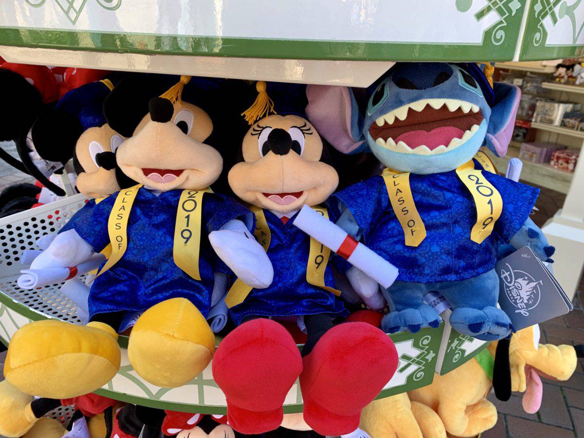 2019 Graduatoin Merch Disneyland Resort