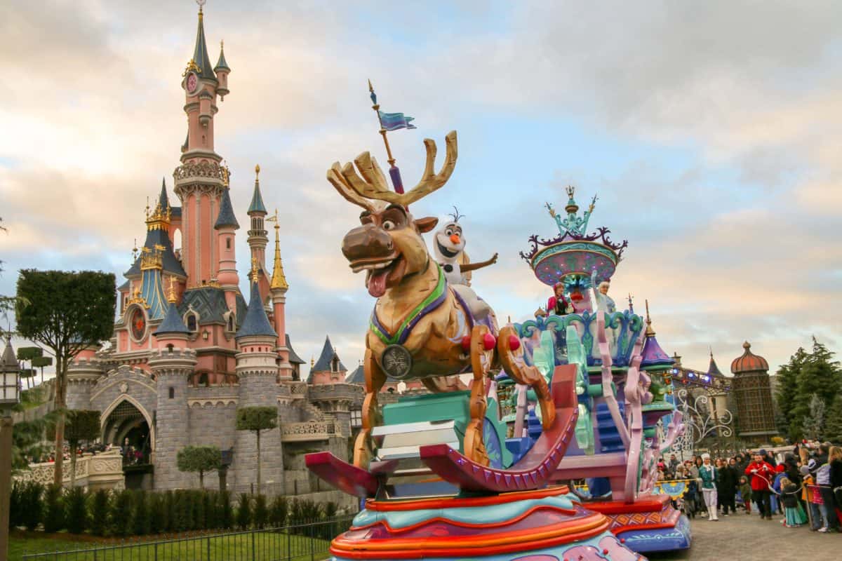 PHOTOS Stars on Parade Disneyland Park Disneyland Paris Maleficent