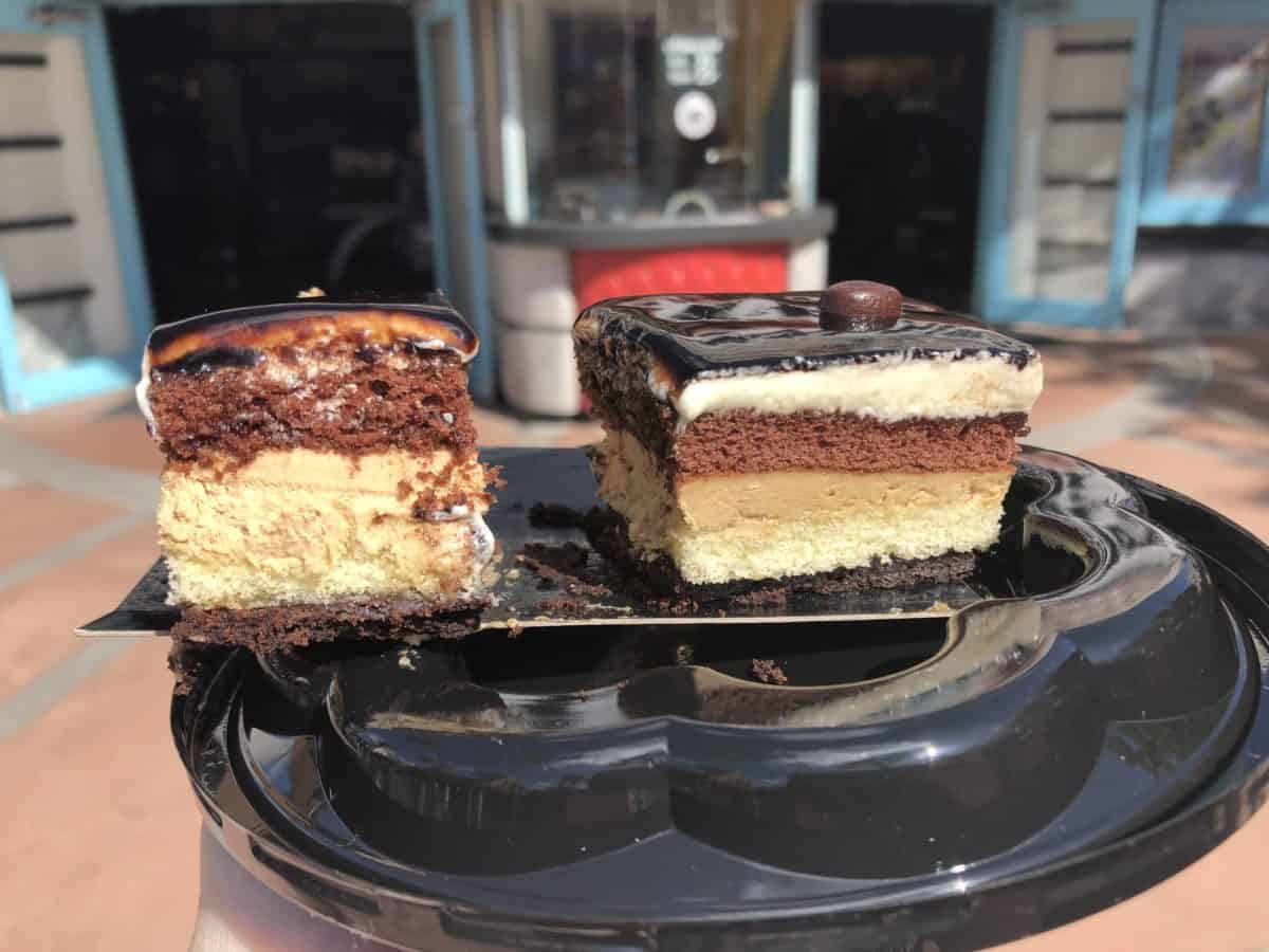 Latte cake