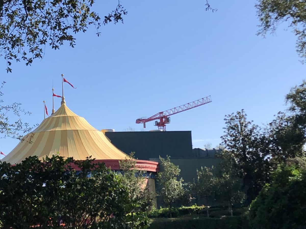 TRON Crane