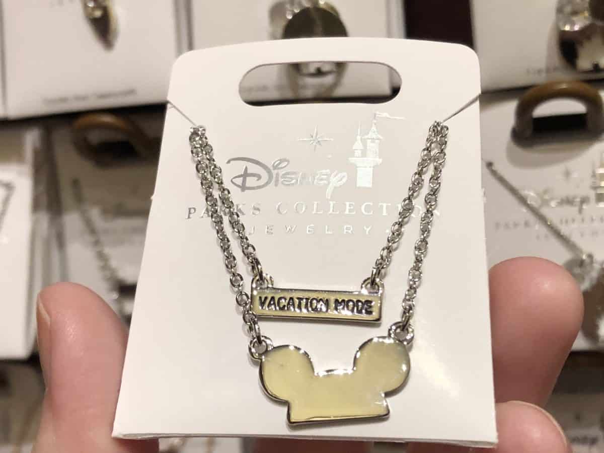 Vacation mode necklace silver