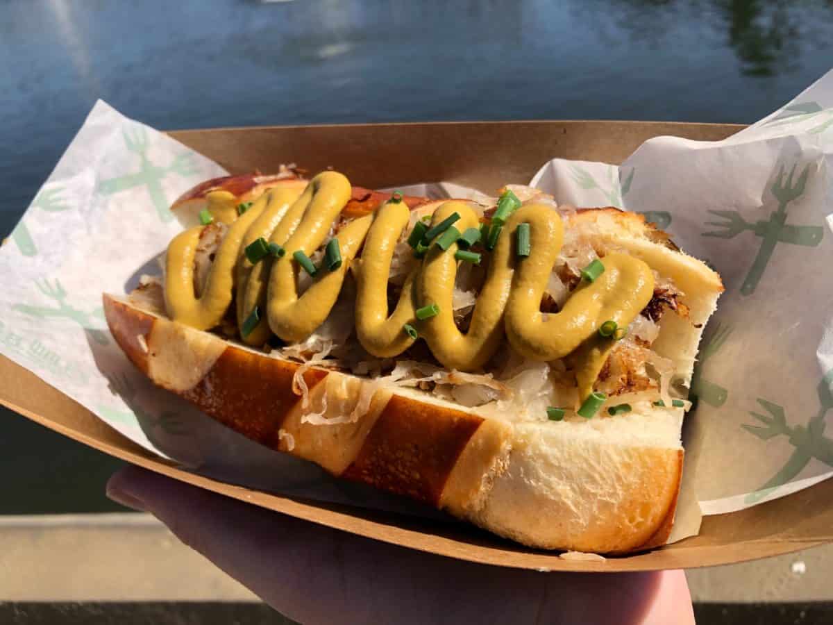 bb wolfs new menu disney springs hot dogs bratwurst
