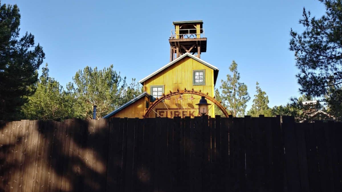 Grizzly River Run Disney California Adventure Park