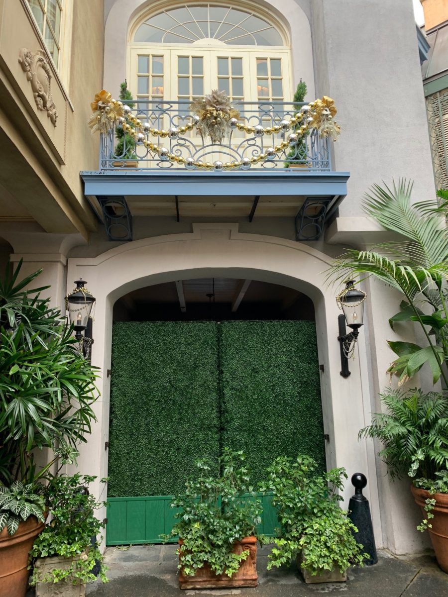 Disneyland Park Club 33 Court of Angels