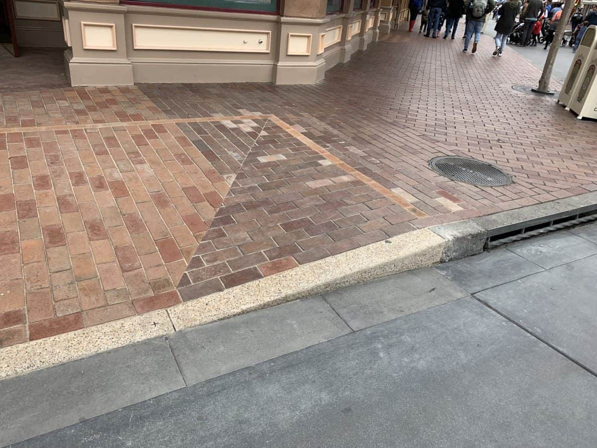Disneyland Park Main Street curb changes