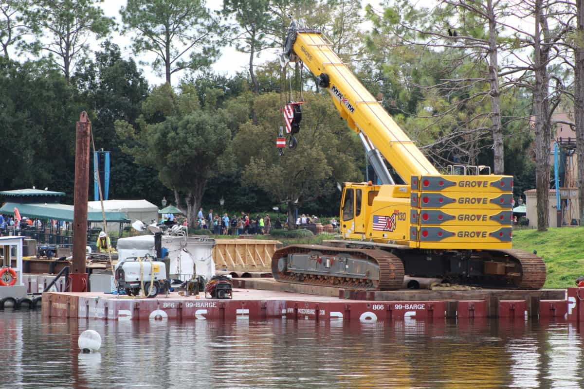 PHOTO REPORT Epcot New Merchandise World Showcase Lagoon Construction italy pavilion canada pavilion