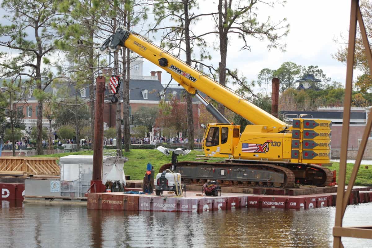 PHOTO REPORT Epcot New Merchandise World Showcase Lagoon Construction italy pavilion canada pavilion