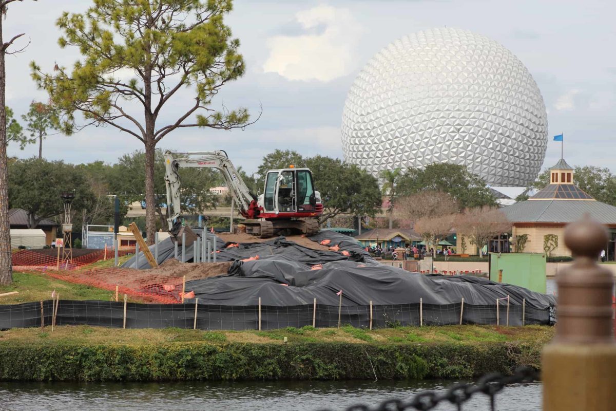 PHOTO REPORT Epcot New Merchandise World Showcase Lagoon Construction italy pavilion canada pavilion