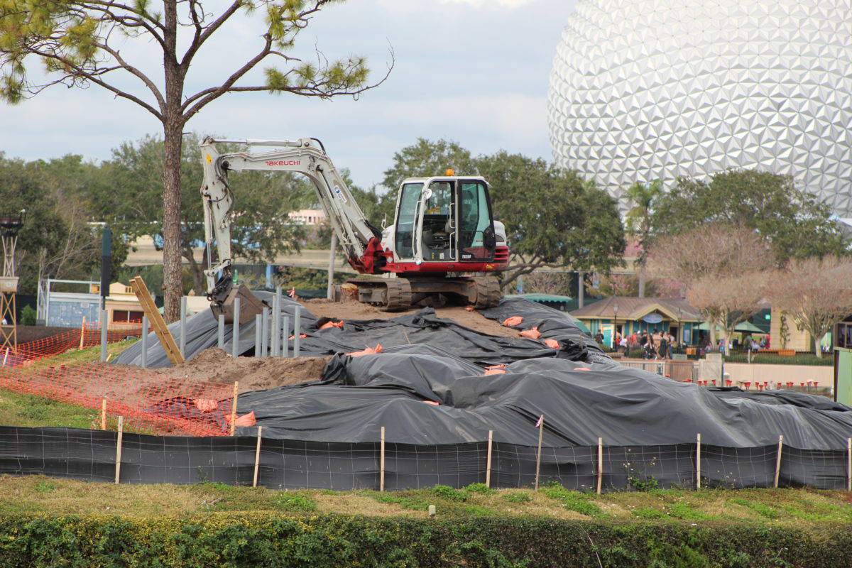 PHOTO REPORT Epcot New Merchandise World Showcase Lagoon Construction italy pavilion canada pavilion