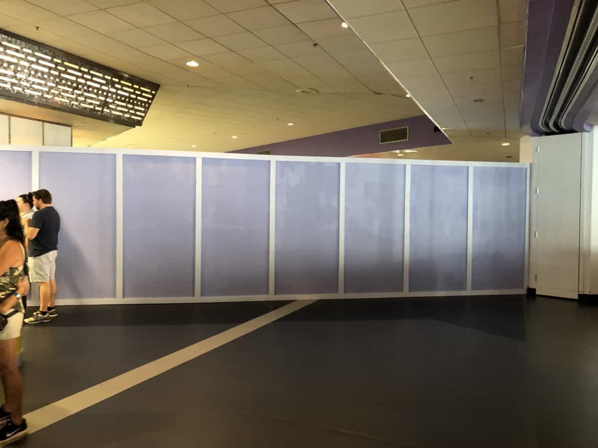 PHOTO REPORT Magic Kingdom 2/7/2019 Mickey Bubble Wand Shamrock Crispy Treat Cosmic Ray's