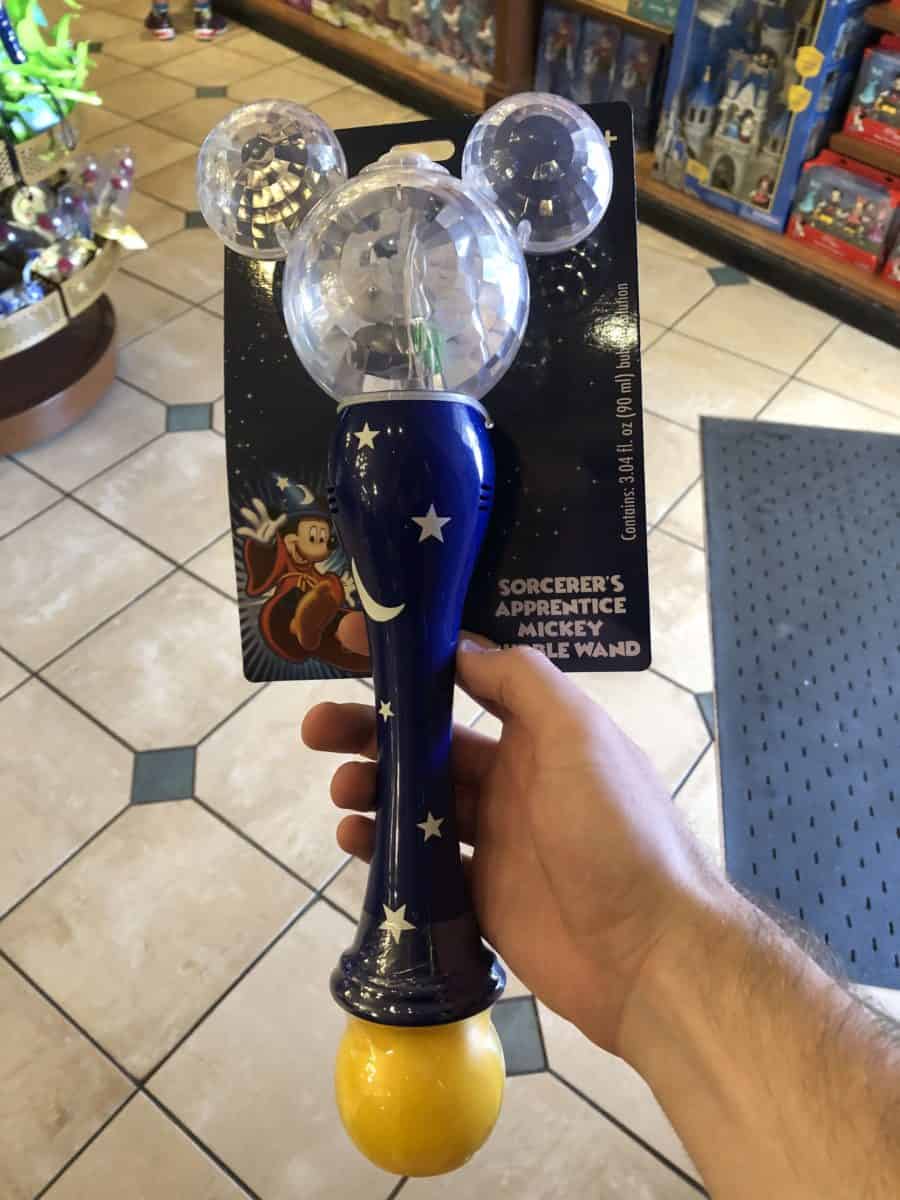 PHOTO REPORT Magic Kingdom 2/7/2019 Mickey Bubble Wand Shamrock Crispy Treat Cosmic Ray's