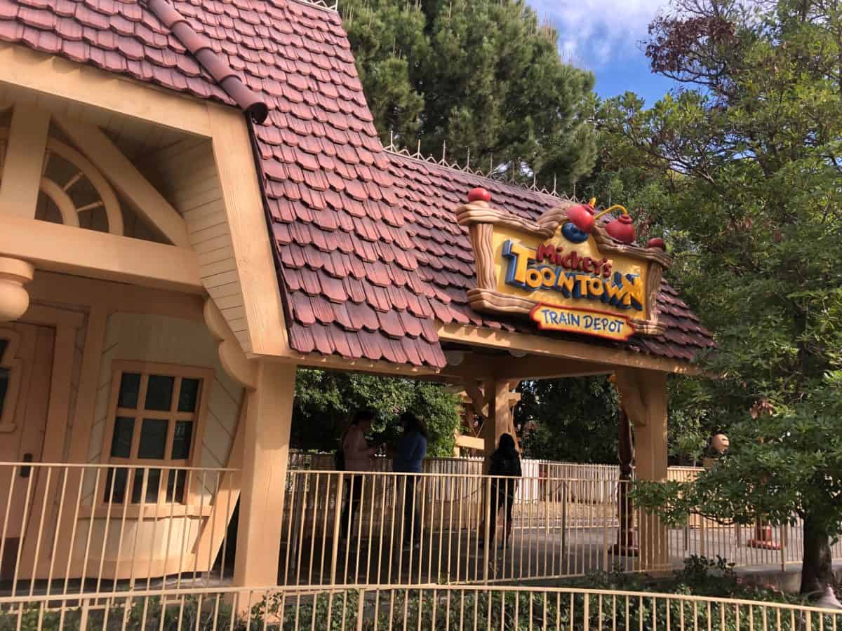 PHOTO REPORT Disneyland Park Steamboat Willie Popcorn Bucket Castle Construction Characters