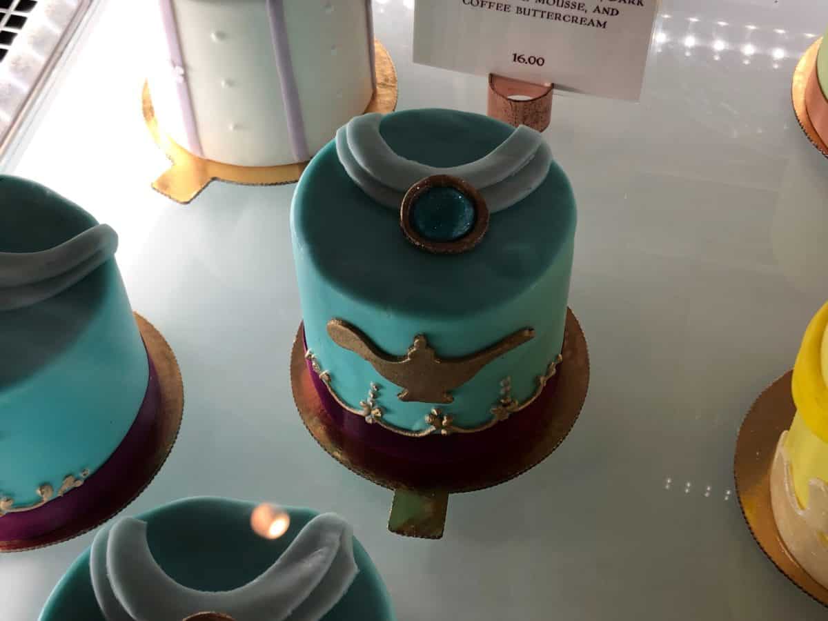 amorette's mini princess cakes rundisney princess half disney springs