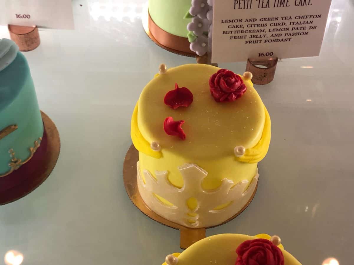 amorette's mini princess cakes rundisney princess half disney springs
