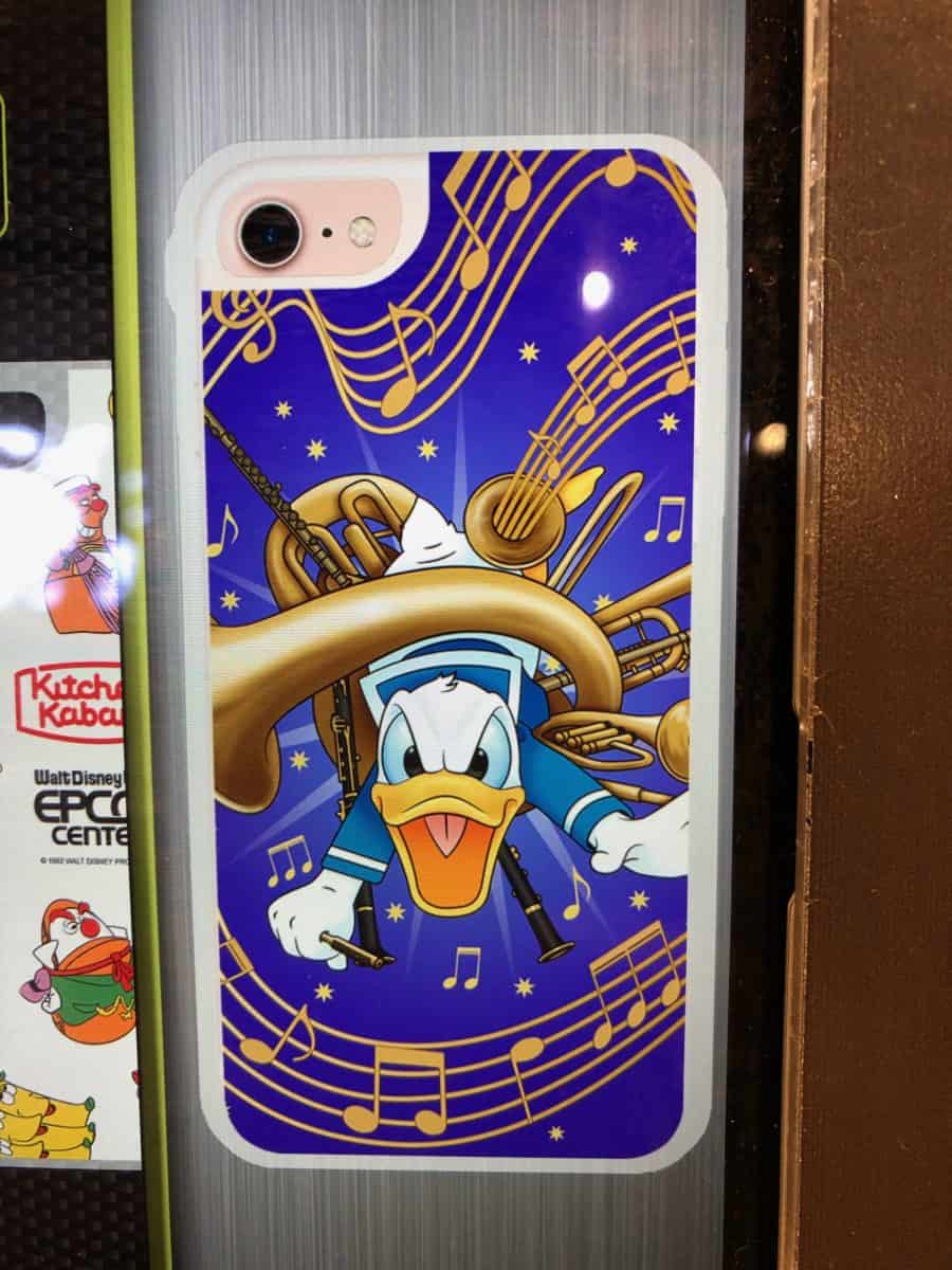 dtech on demand retro attractions phone case disney springs