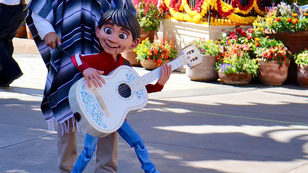 Mariachi Cobre Presenta the Story of ‘Coco’ at Epcot This Spring