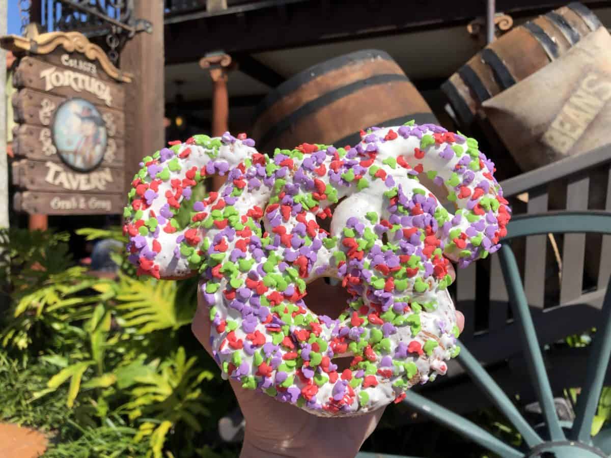 Mickey confetti pretzel 