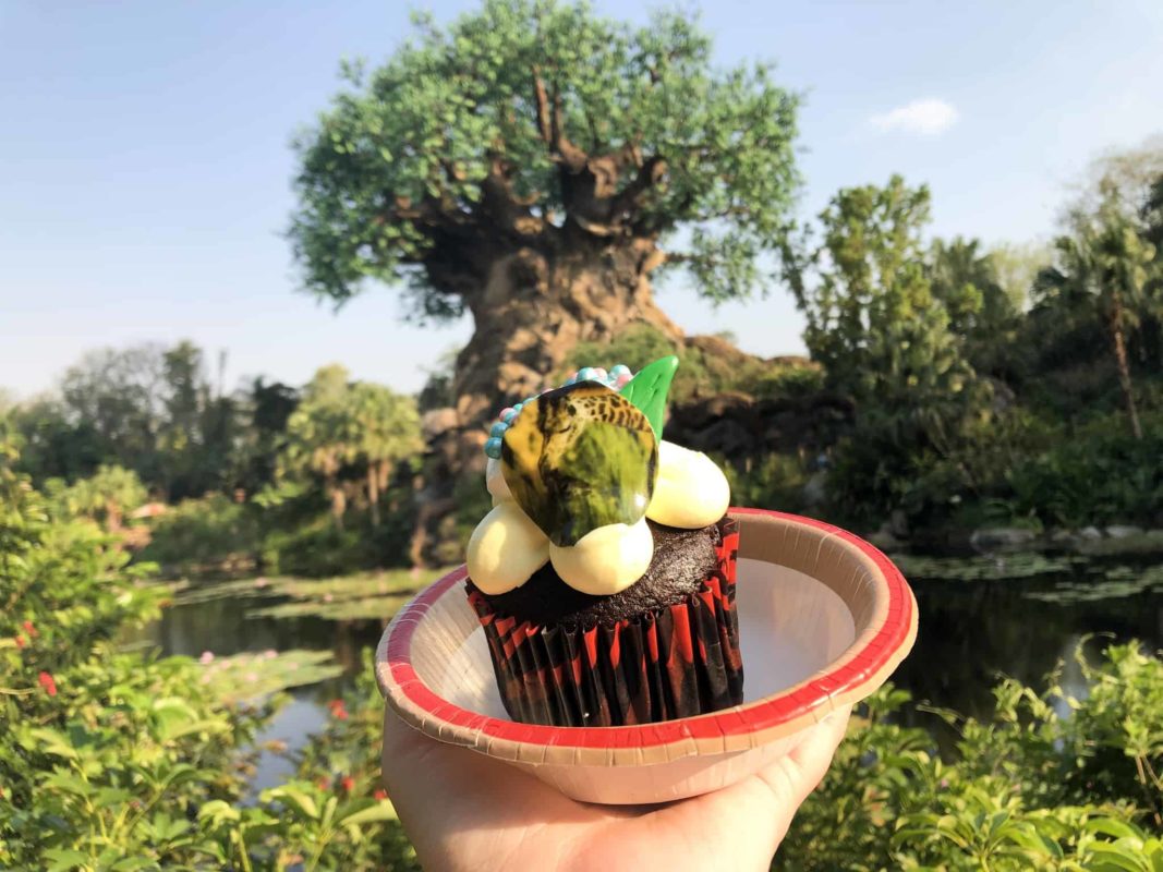 Jabari giraffe cupcake