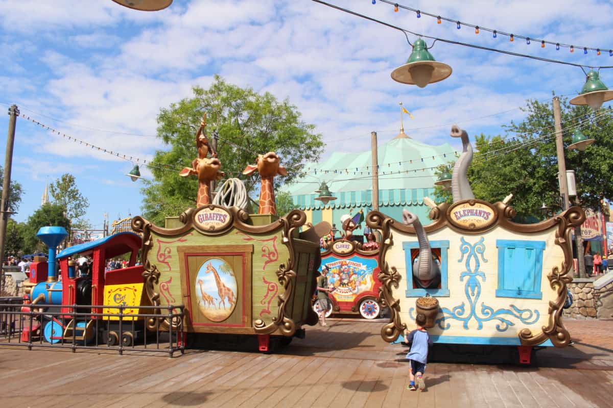 Casey Jr splash n soak station