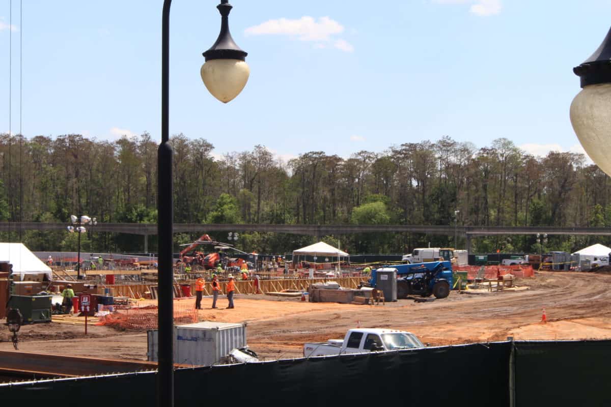 tron lightcycle power run construction