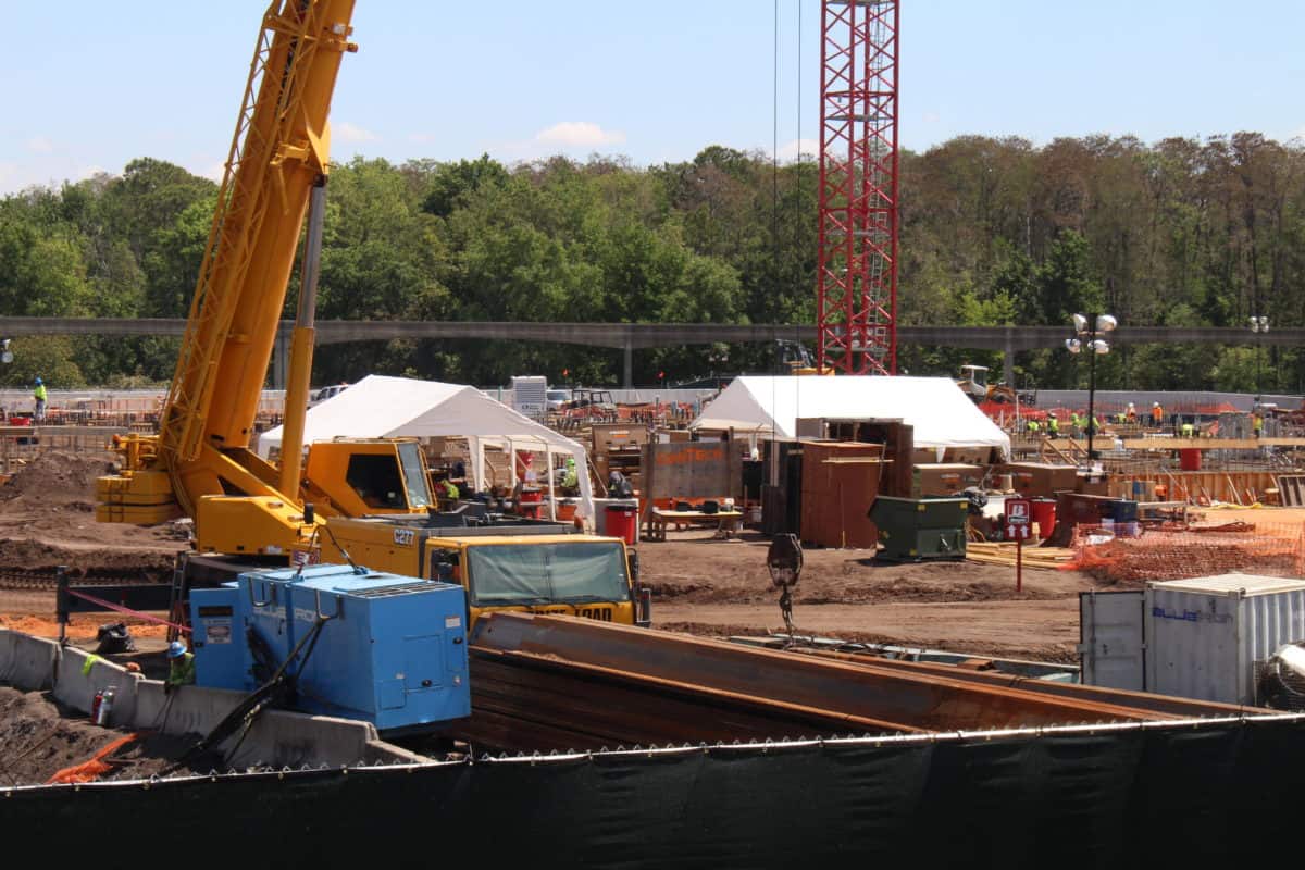 tron lightcycle power run construction