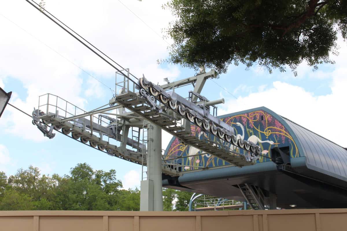 epcot Skyliner