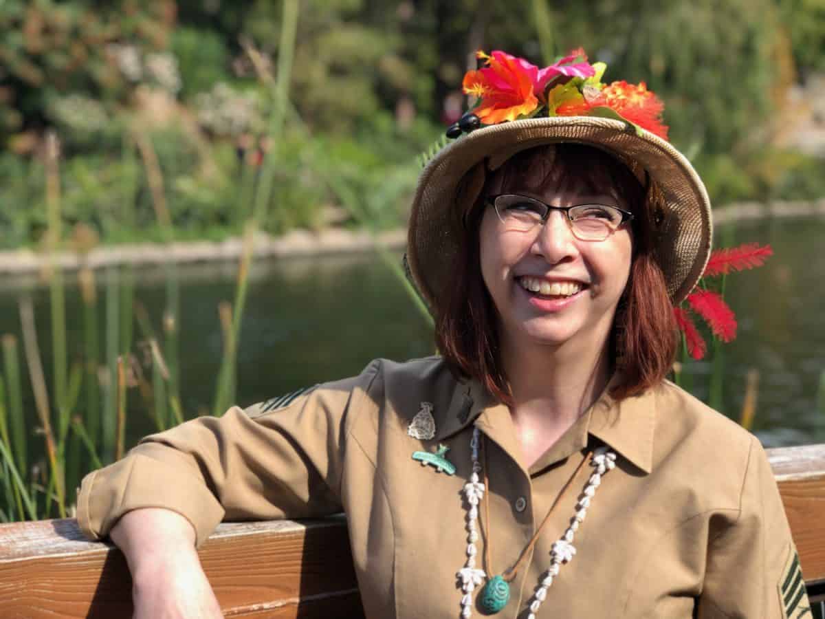 From brightest crooning flowers to drabbest khaki duds, happy explorers truly dressed the part.