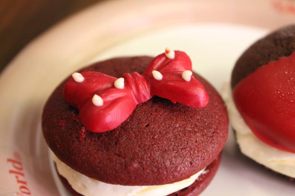 mickey minnie whoopie pie magic kingdom