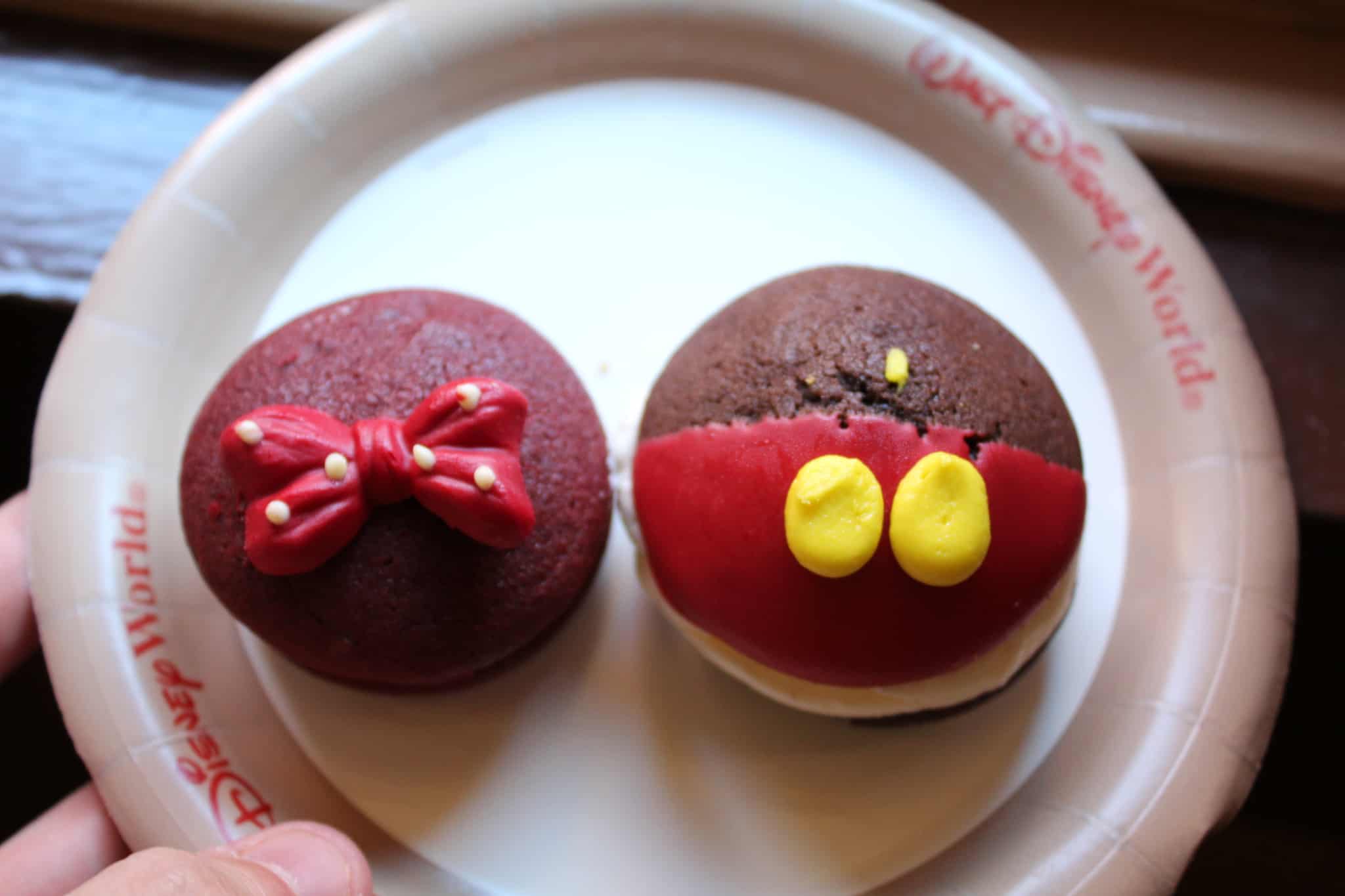 mickey minnie whoopie pie magic kingdom