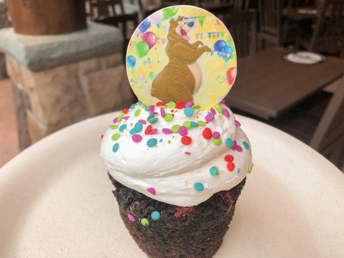 Humphrey the bear cupcake 